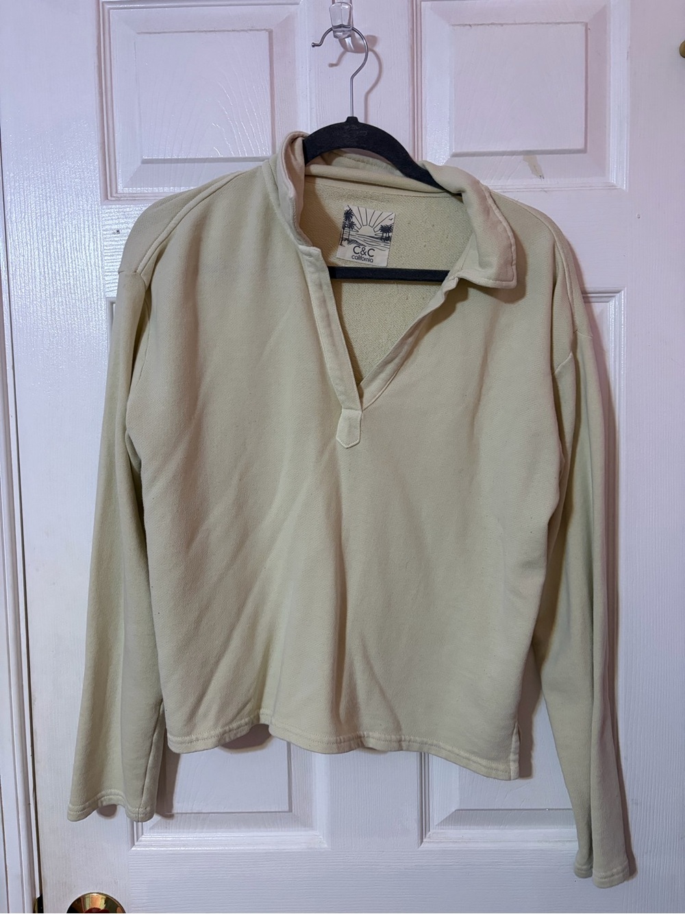 C&C California Cream V-Neck Pullover Sweater